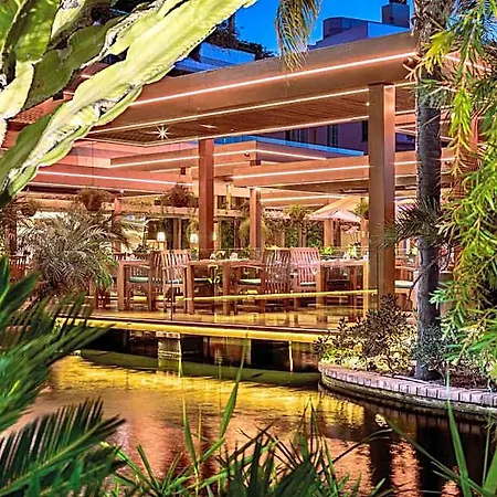 Four Seasons Hotel