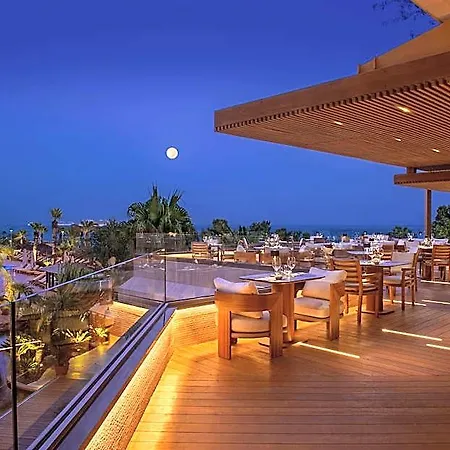 Four Seasons Hotel