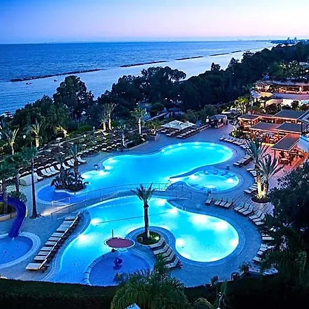 Four Seasons 5*